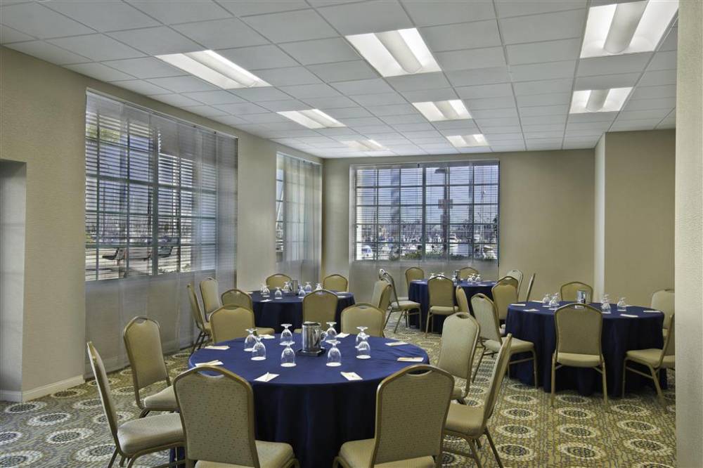 Doubletree By Hilton San Pedro - Port Of Los Angeles 2