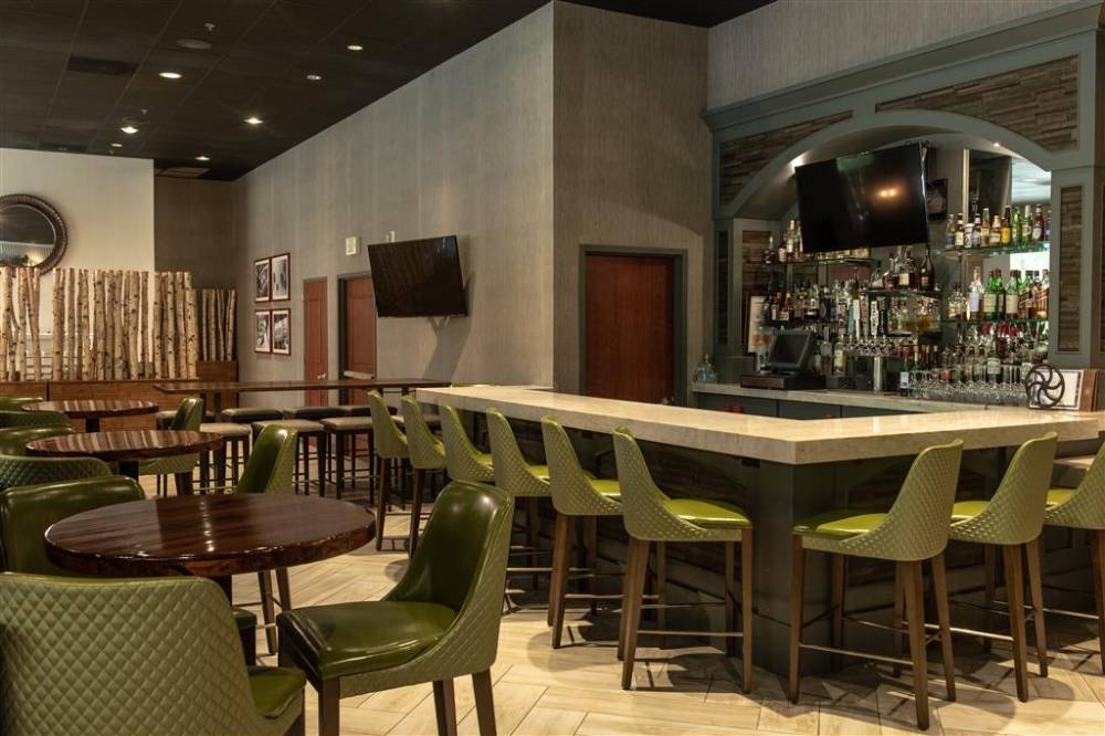 Doubletree By Hilton Santa Ana-orange County Airport 4