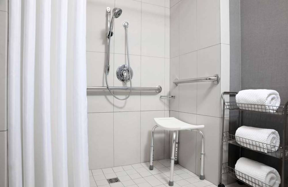 Doubletree By Hilton West Fargo Sanford Medical Center Area 9