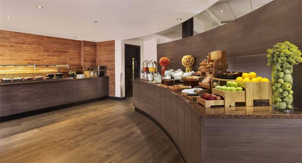 Doubletree By Hilton Woking 5
