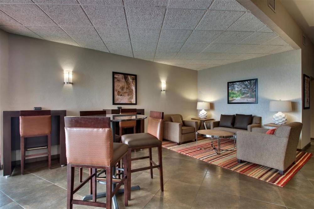 Drury Inn And Suites Albuquerque North 4