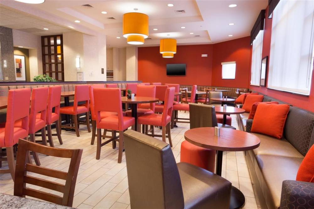 Drury Inn And Suites Dayton North 5