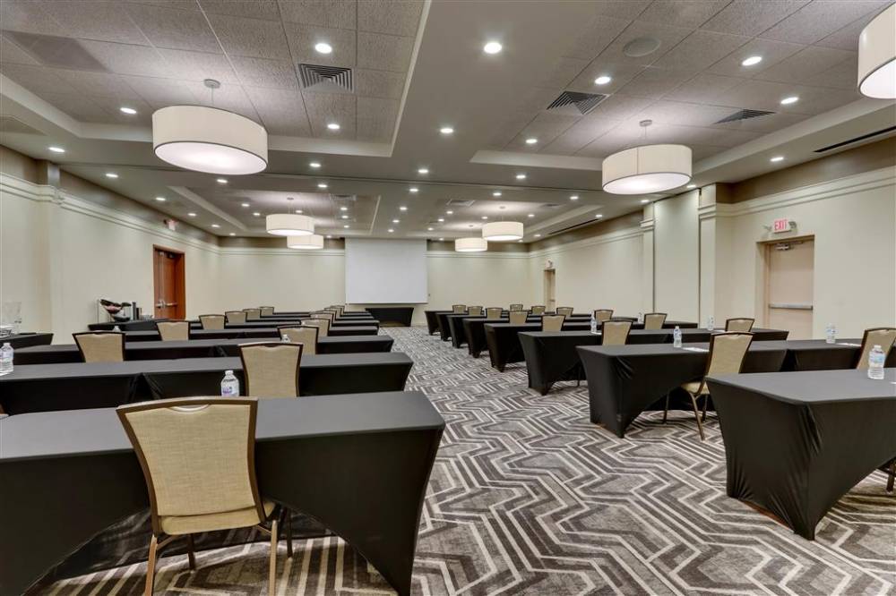 Drury Inn And Suites Orlando 2