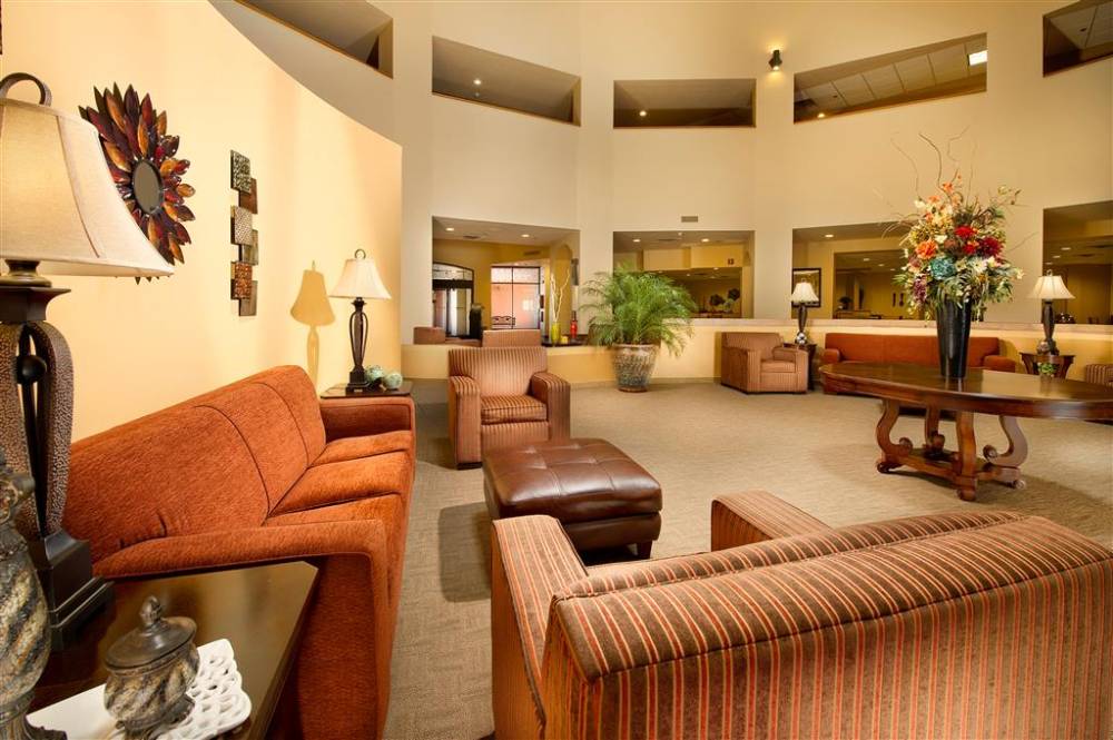 Drury Inn And Suites Phoenix Airport 3