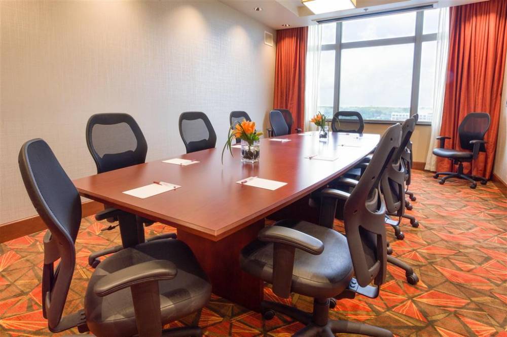 Drury Plaza Hotel Carmel 4