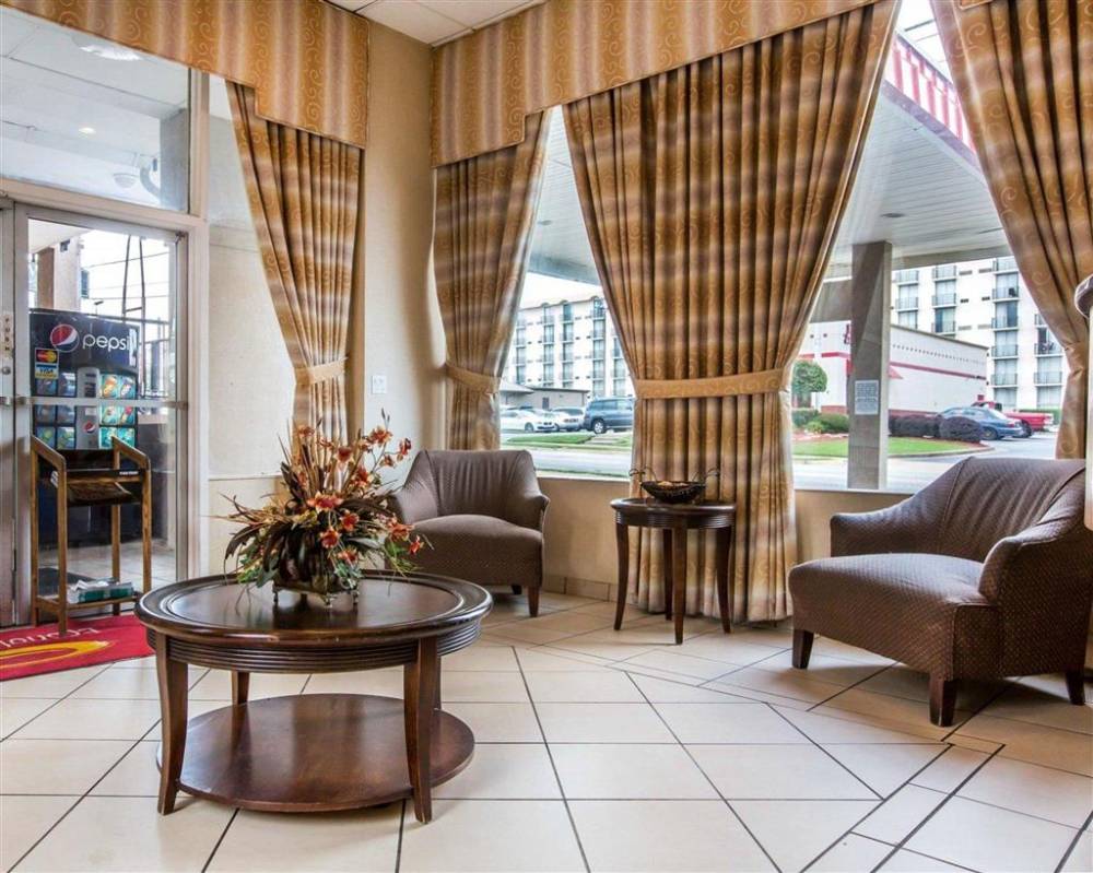 Econo Lodge Atlanta 3