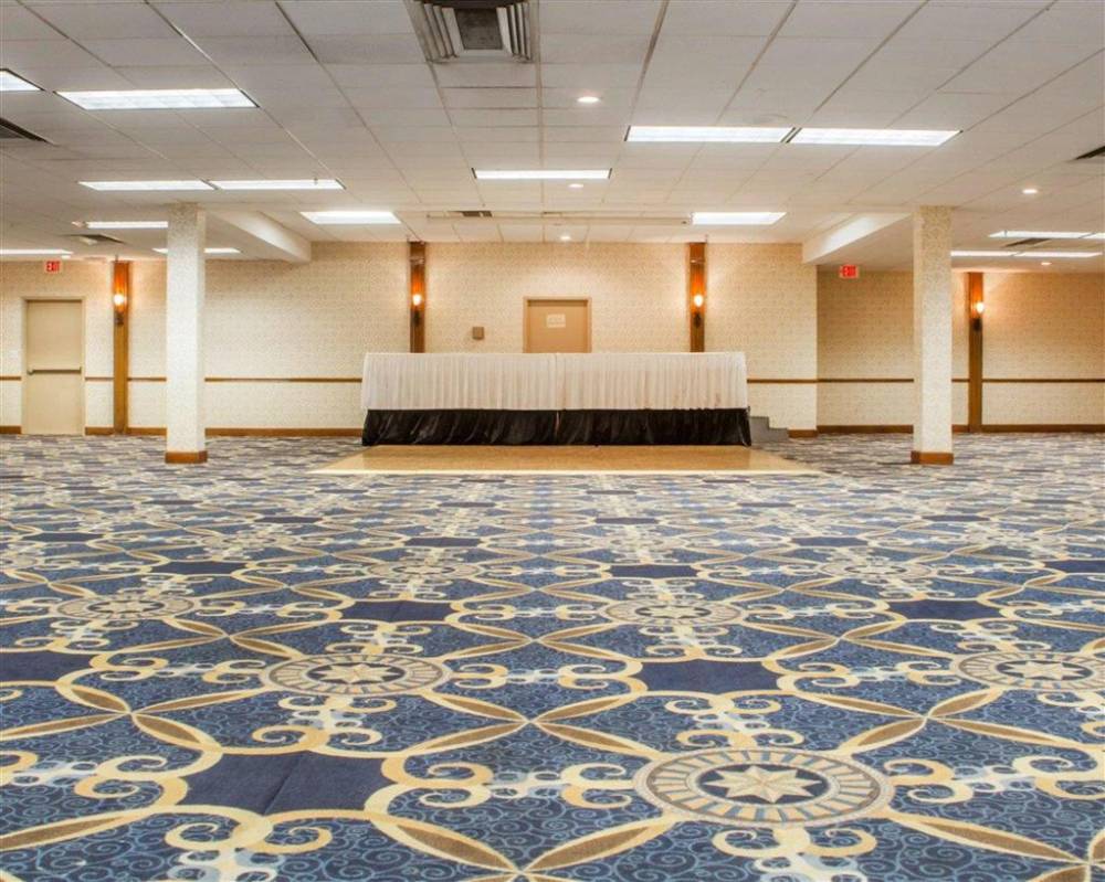 Econo Lodge Broken Arrow - Tulsa 6