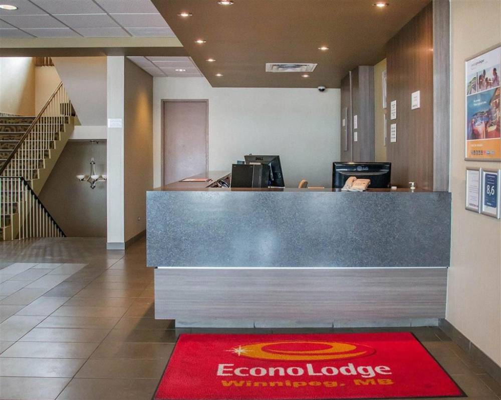 Econo Lodge 4