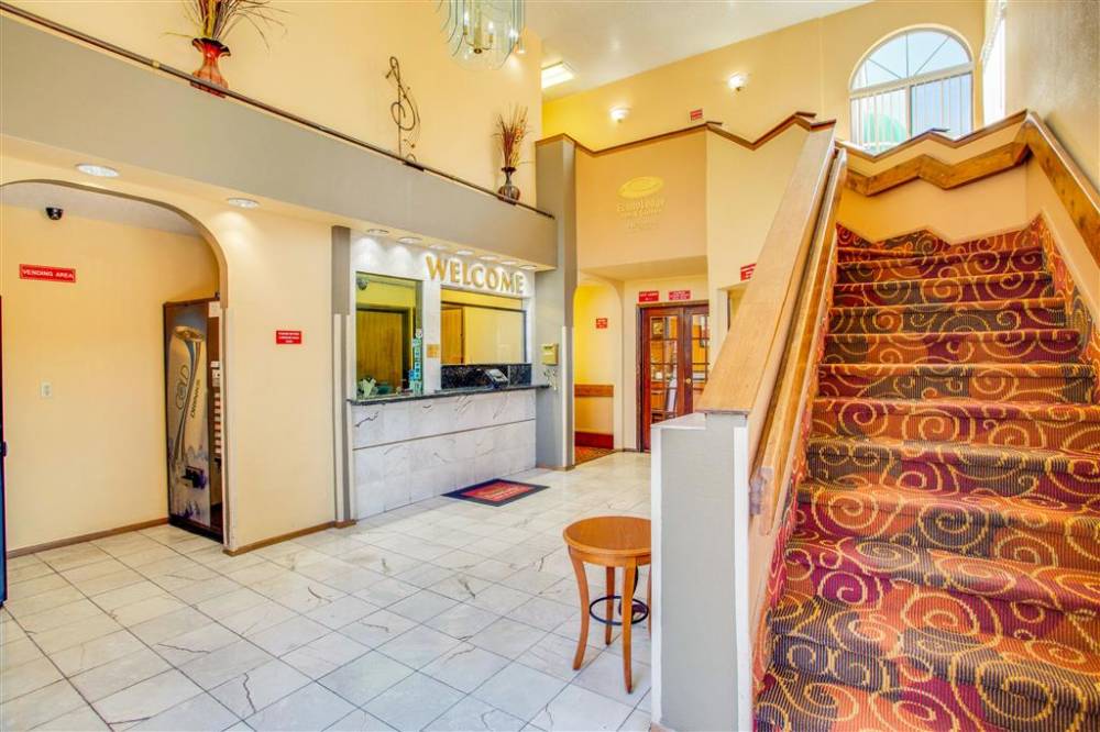 Econo Lodge Inn And Suites Albuquerque East I-40 Eubank Exit 4