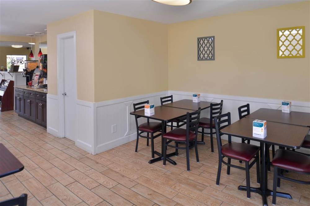 Econo Lodge Kennewick Tri-cities 4