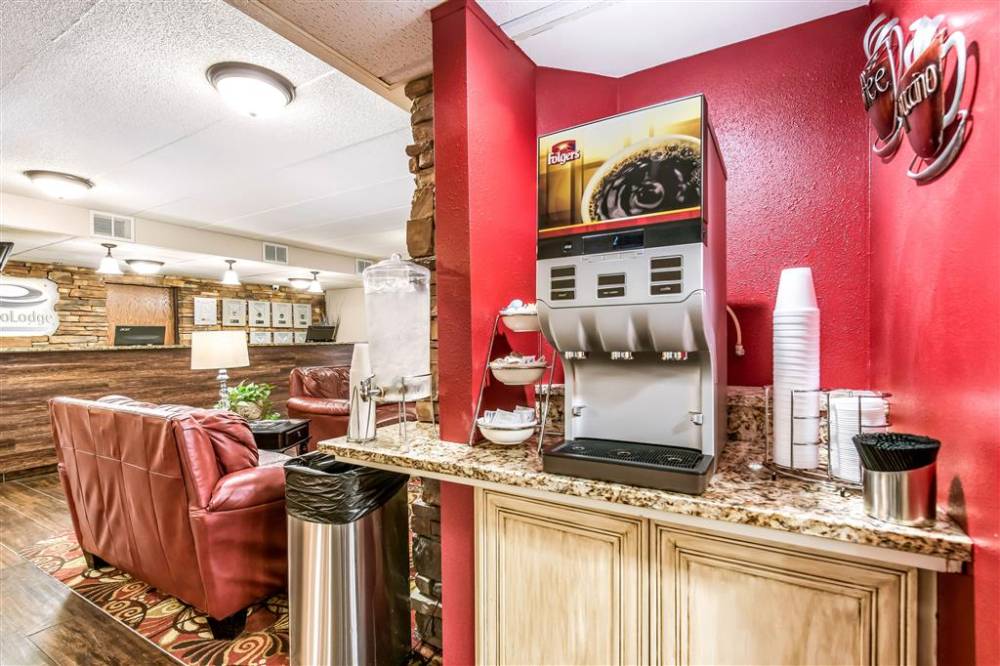 Econo Lodge Mayo Clinic Area 6