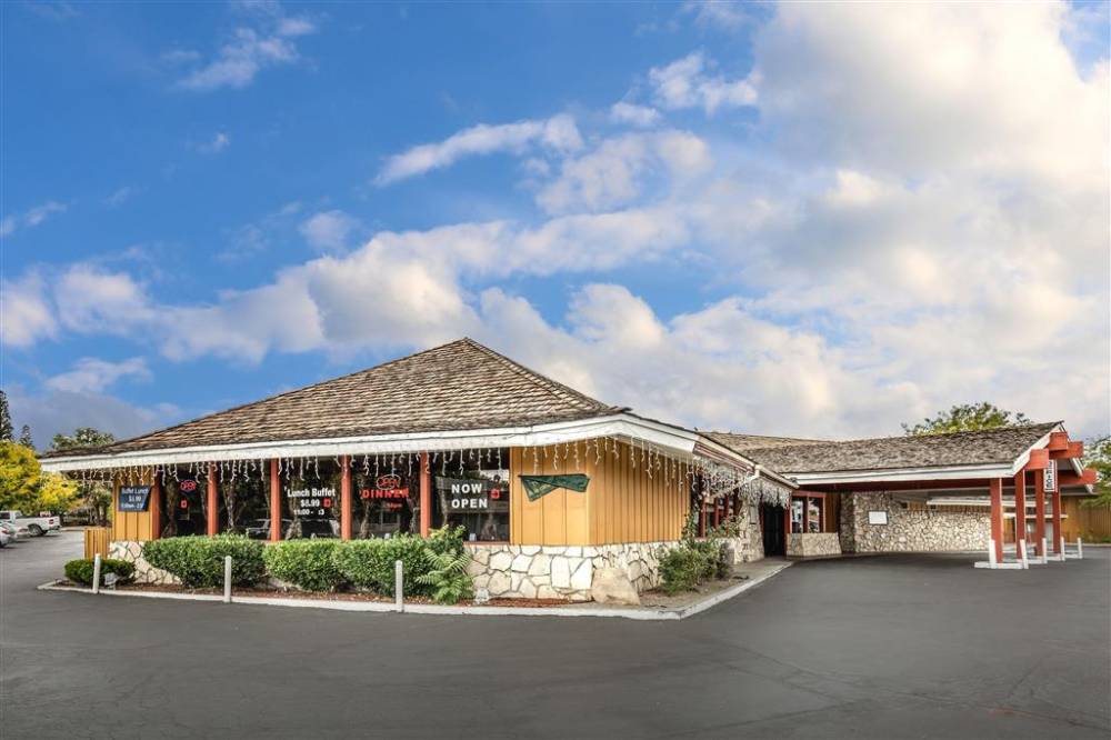 Econo Lodge Near Reno-sparks Convention  2