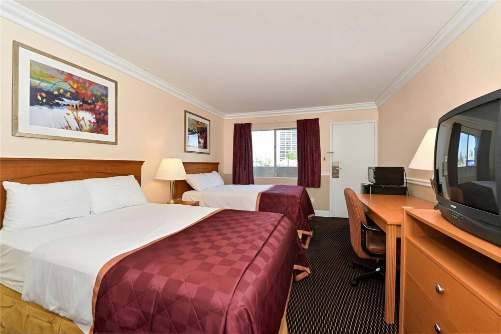 Econo Lodge Oakland Lake Merritt Area 3