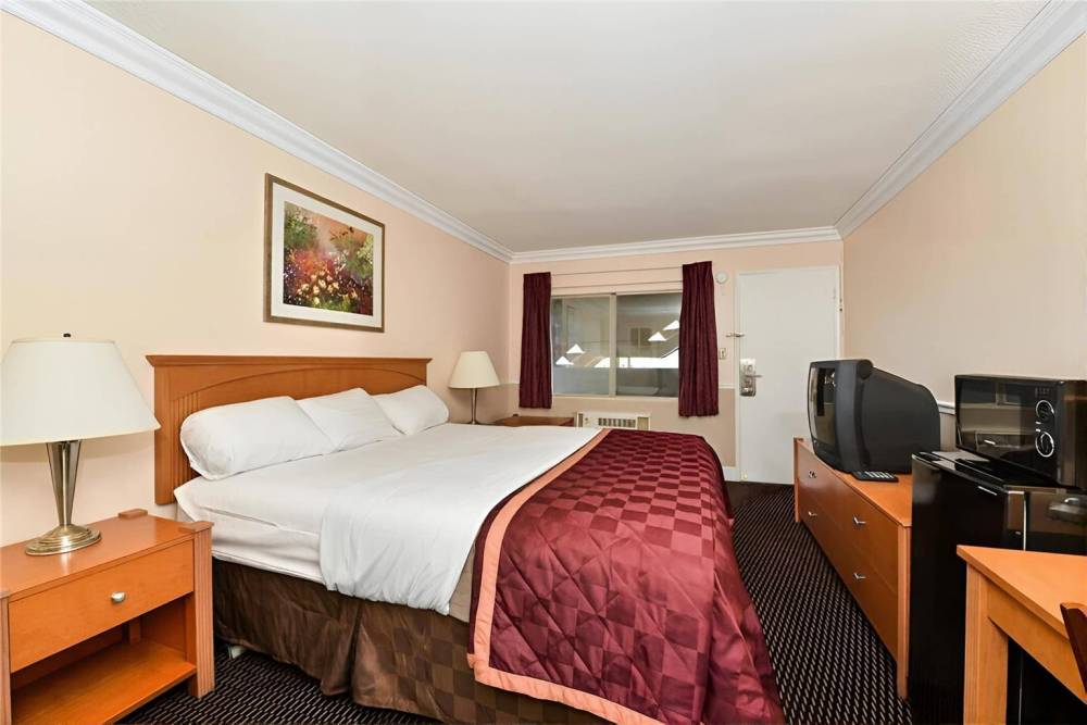 Econo Lodge Oakland Lake Merritt Area 4