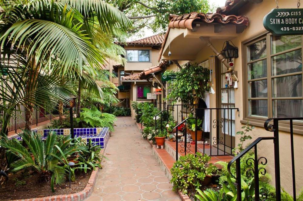 El Cordova Hotel 6