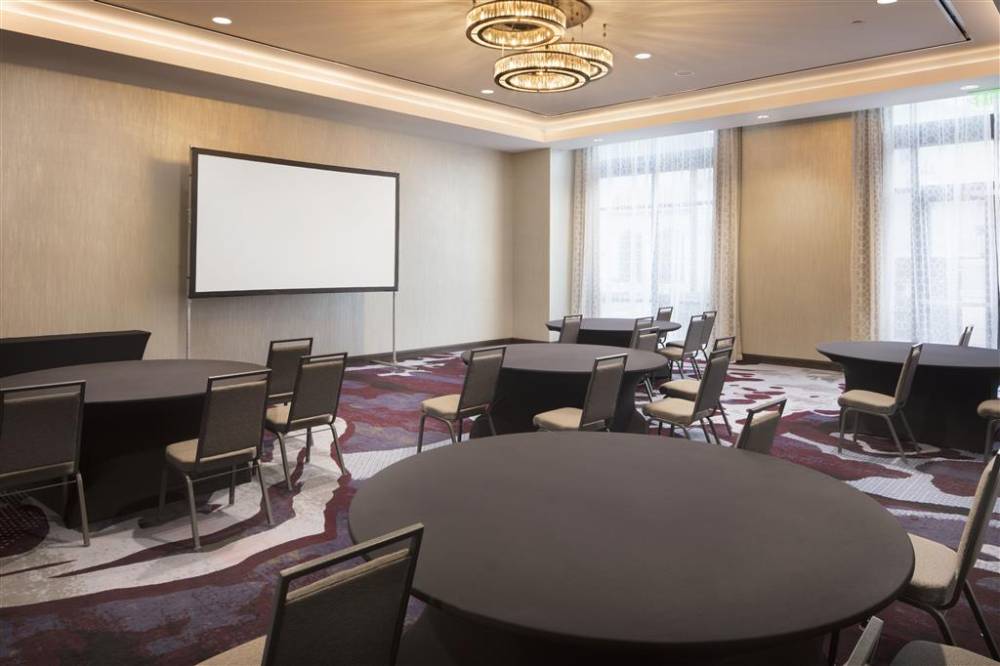 Embassy Suites By Hilton Amarillo Downtown 4