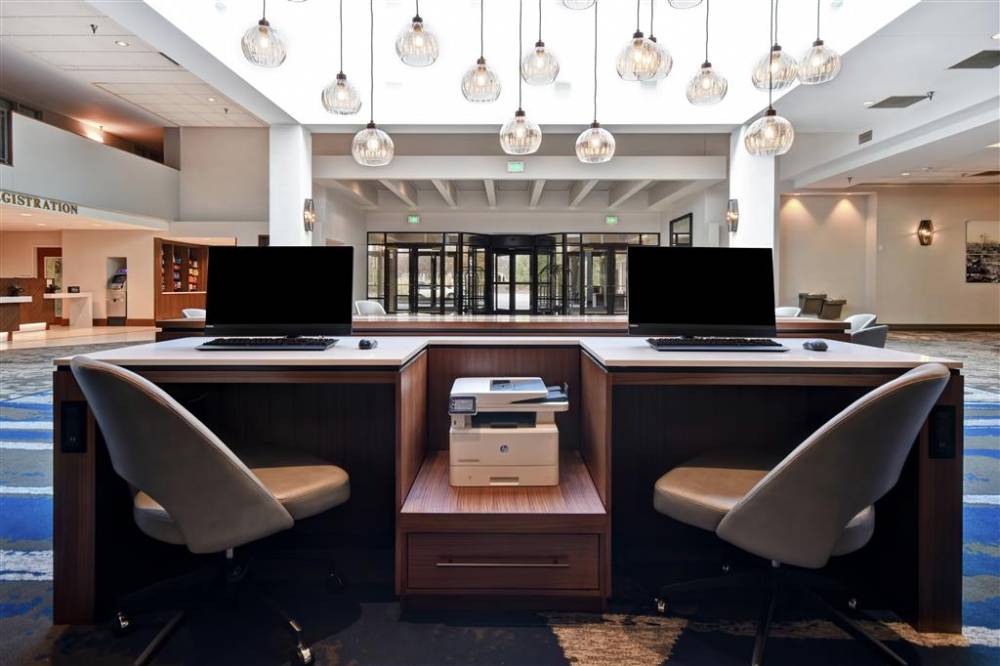 Embassy Suites By Hilton Omaha-downtown-old Market 5