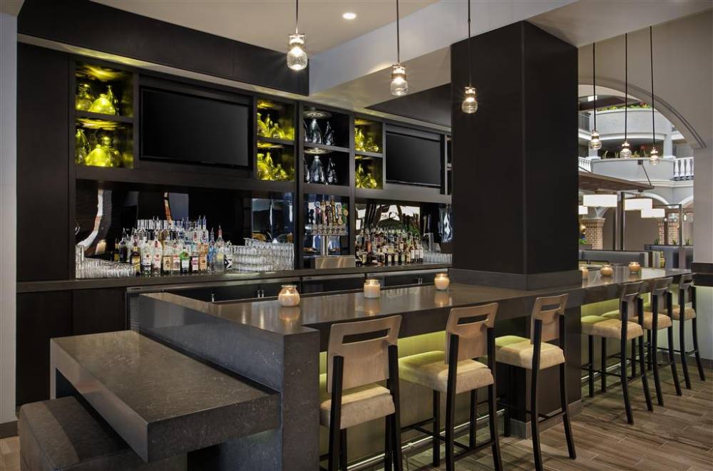 Embassy Suites By Hilton Orlando-int'l Drive-convention Ctr 4