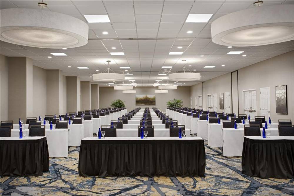 Embassy Suites By Hilton Orlando-int'l Drive-convention Ctr 2