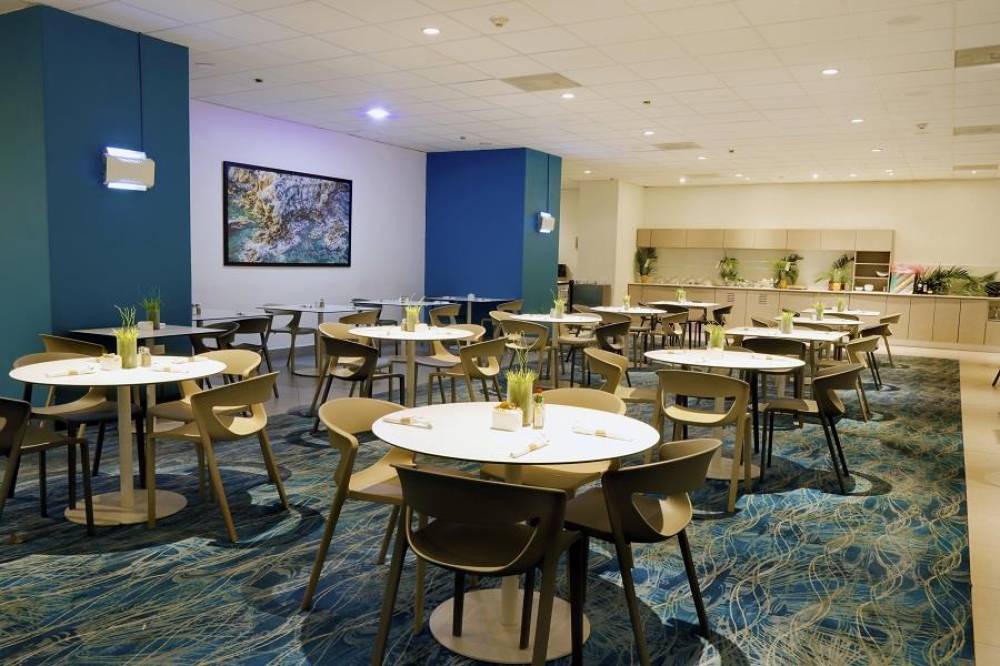 Esj Beach Hotel 9