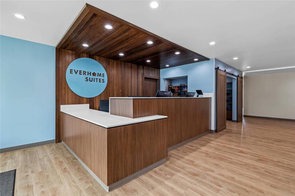 Everhome Suites Ontario 4