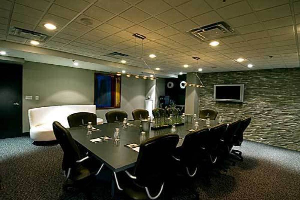 Executive Hotel Cosmopolitan 3