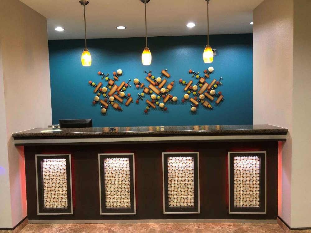 Executive Inn & Suites Joaquin 4