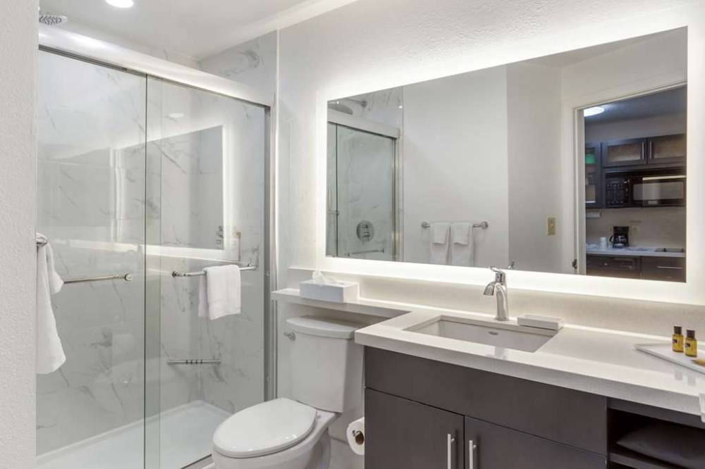 Executive Residency By Best Western Philadelphia-willowgrove 8