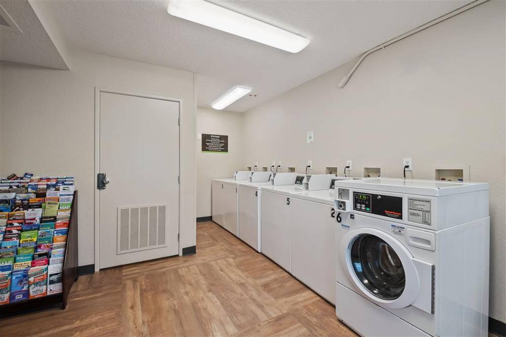 Extended Stay America Blue Lag 3