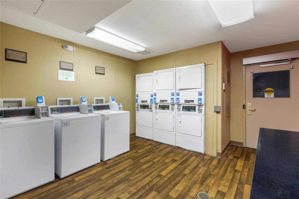 Extended Stay America Burlingt 3