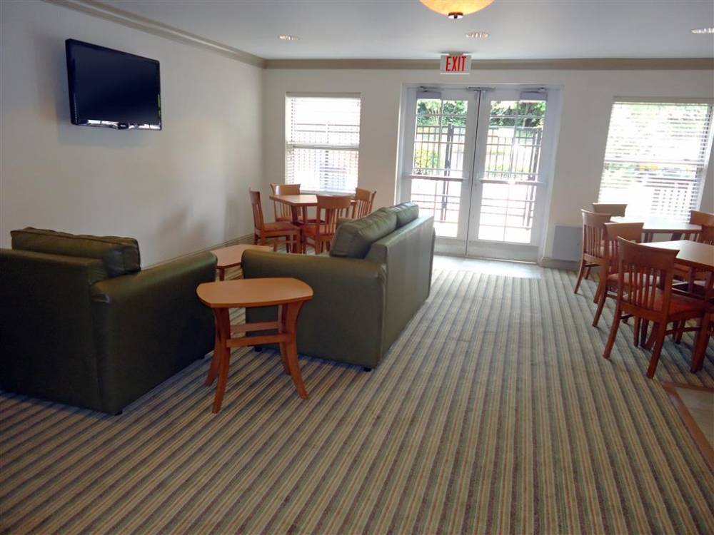 Extended Stay America Gso Air 6