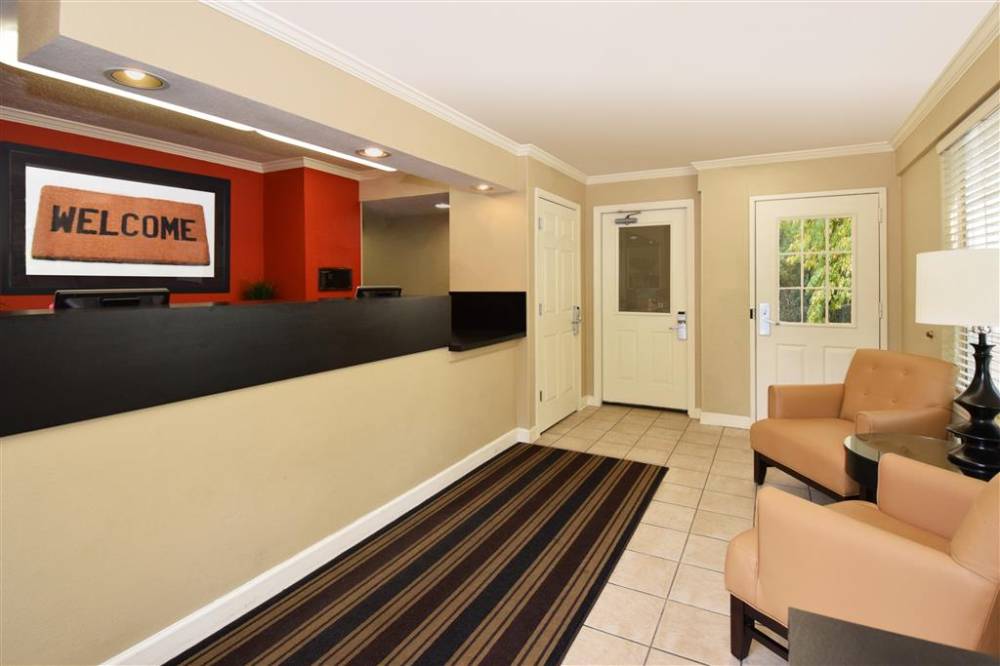 Extended Stay America N Airpor 2