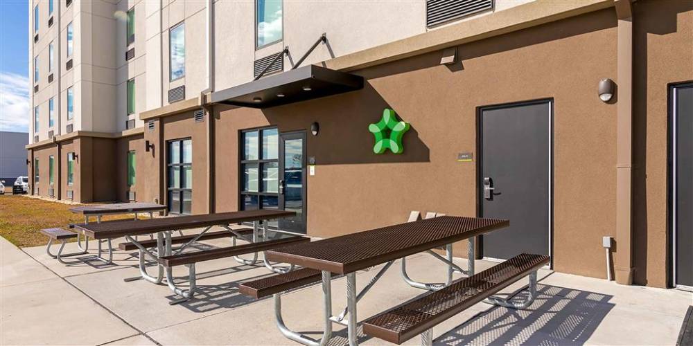 Extended Stay America Prem Stes Pooler 4