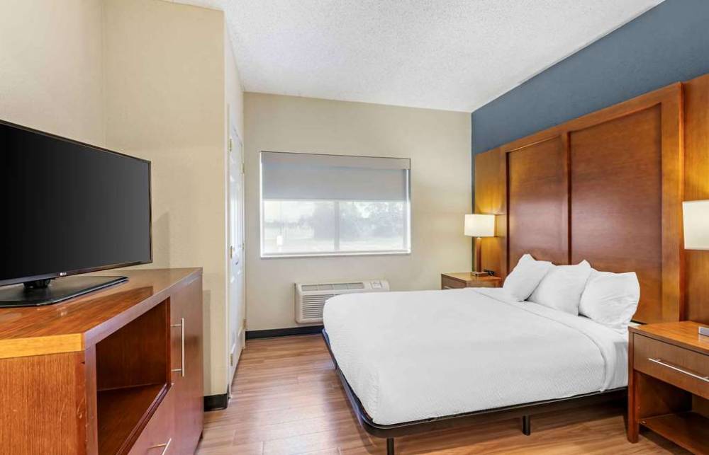 Extended Stay America Suites Buffalo Air 8