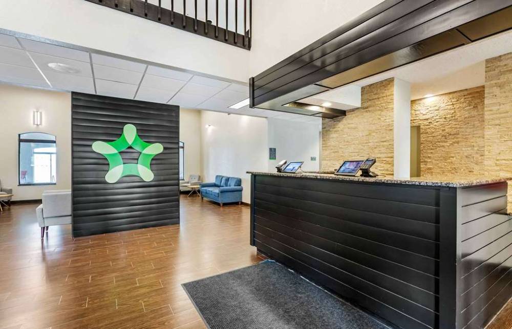 Extended Stay America Suites Buffalo Air 3