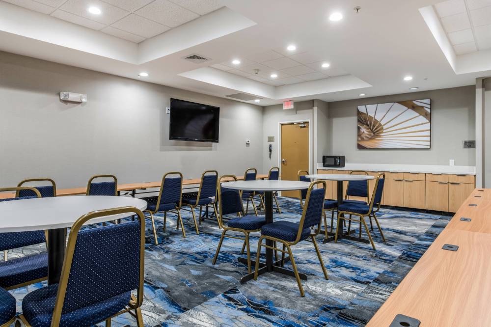 Fairfield By Marriott Greensboro Coliseum Area 4