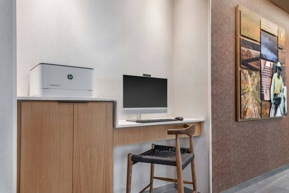 Fairfield By Marriott Inn And Suites Kansas City At The Legends 3