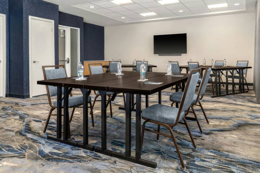 Fairfield By Marriott Inn And Suites Kansas City At The Legends 6