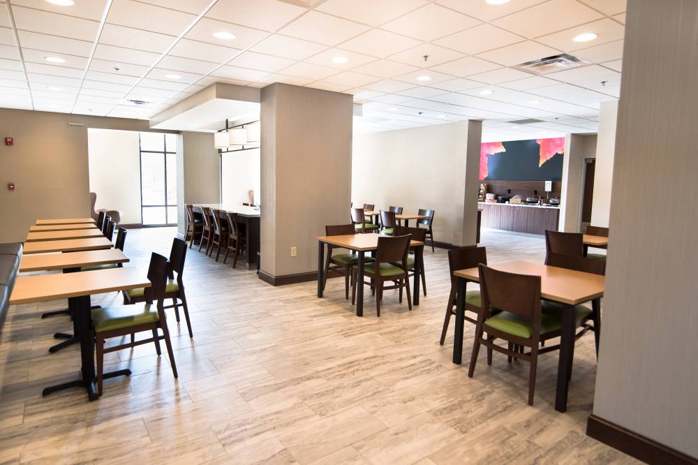 Fairfield Inn And Suites By Marriott Atlanta Airport North 10