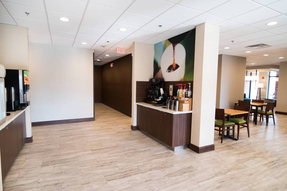 Fairfield Inn And Suites By Marriott Atlanta Airport North 9