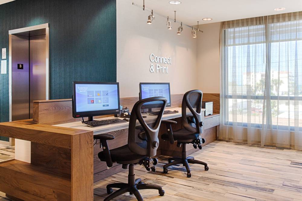 Fairfield Inn And Suites By Marriott Clearwater Beach 2