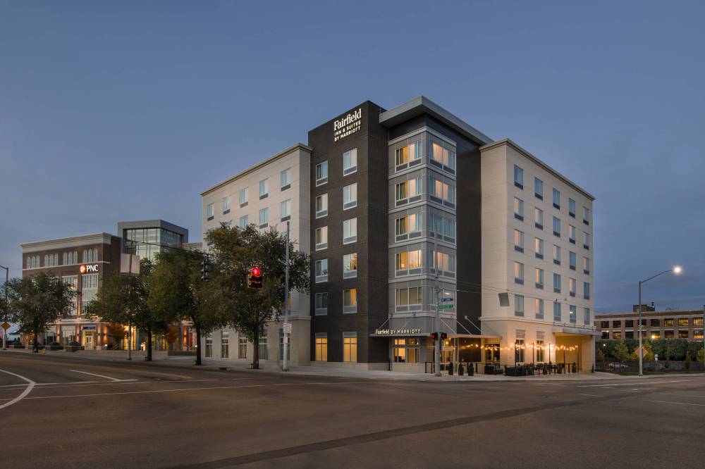 Fairfield Inn And Suites By Marriott Dayton 5