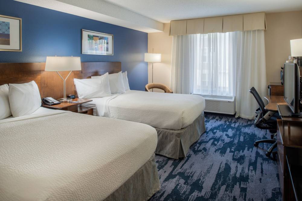 Fairfield Inn And Suites By Marriott Dayton Troy 8