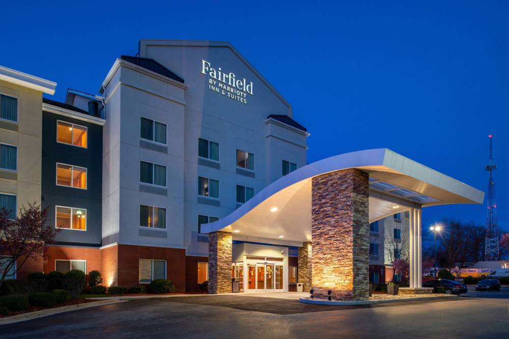 Fairfield Inn And Suites By Marriott Greensboro Wendover 5