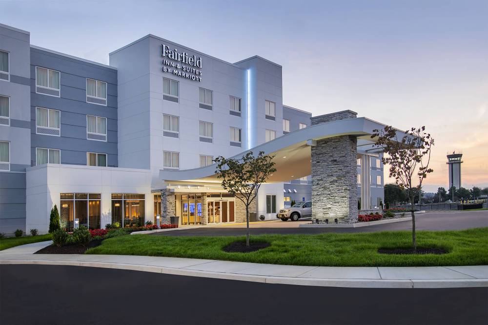 Fairfield Inn And Suites By Marriott Harrisburg International Airport 6