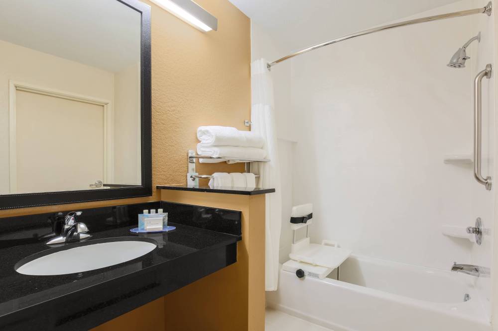Fairfield Inn And Suites By Marriott Houston Humble 2