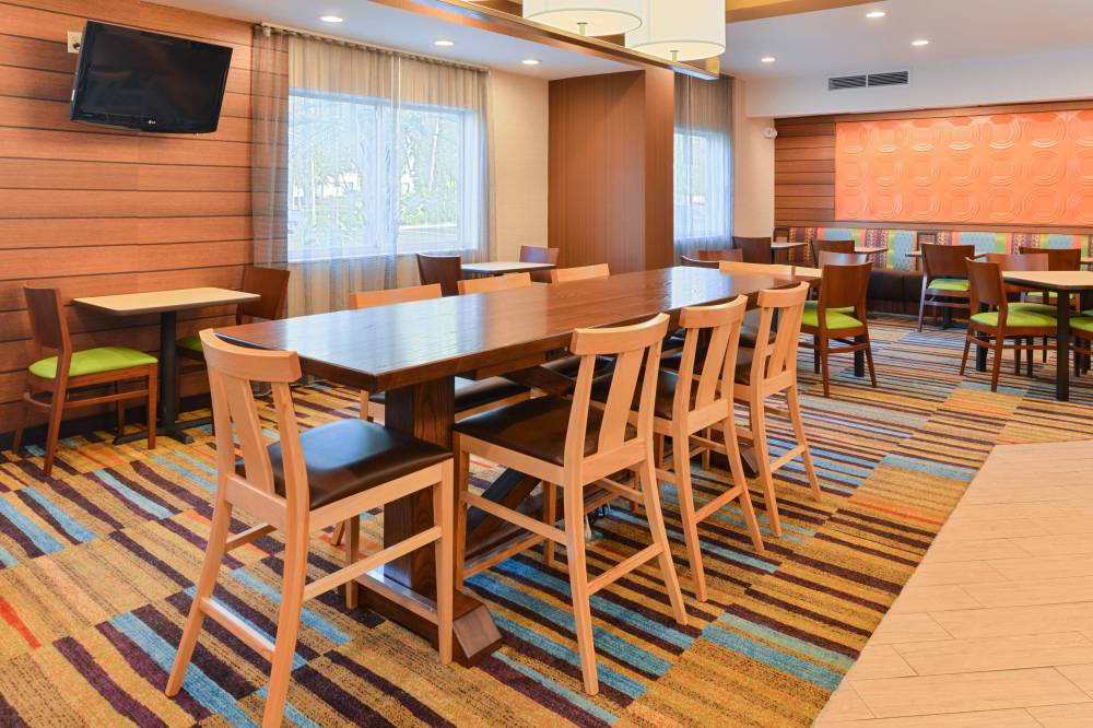 Fairfield Inn And Suites By Marriott Jacksonville Orange Park 9