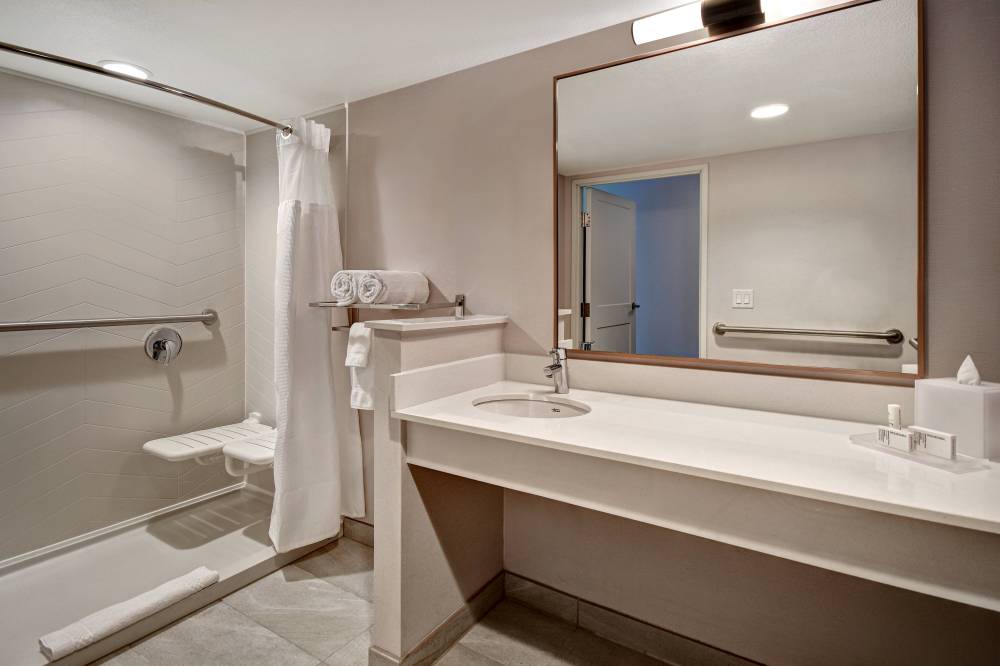 Fairfield Inn And Suites By Marriott Las Vegas Airport South 4
