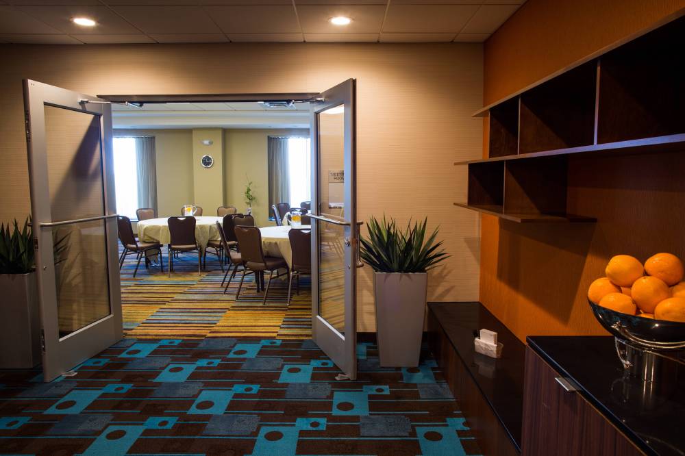 Fairfield Inn And Suites By Marriott Lincoln Southeast 5