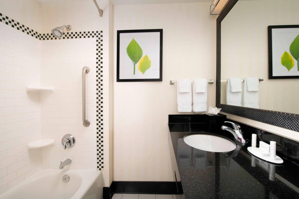 Fairfield Inn And Suites By Marriott Miami Airport South 2